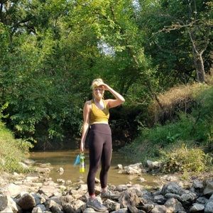 Meet your Posher, Laura